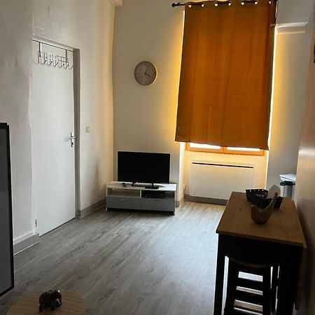 Chablis : Studio En Plein Centre Ville מראה חיצוני תמונה